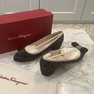 Salvatore Ferragamo Vara Bow Quilted Satin Pump